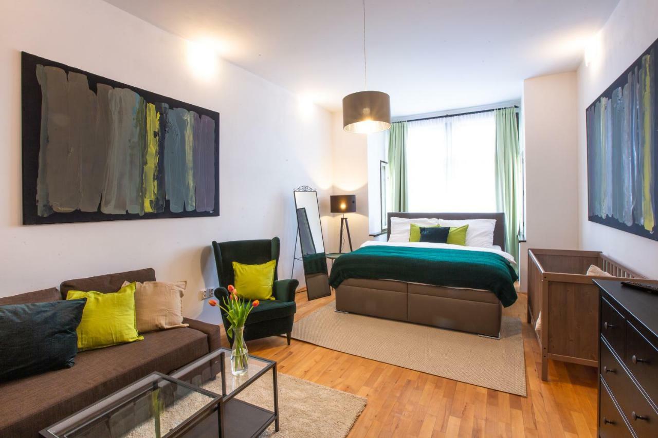 Modern Family Apt. With Central Square Entrance Hradec Králové Exterior foto
